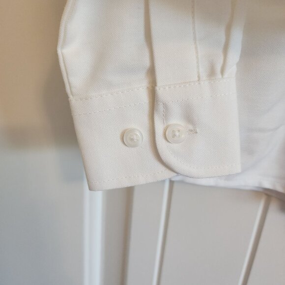 Izod White Boys Button-Up Dress Shirts Regular Fit Sizes 5 & 6 55% Cotton 45% Po - Picture 12 of 14